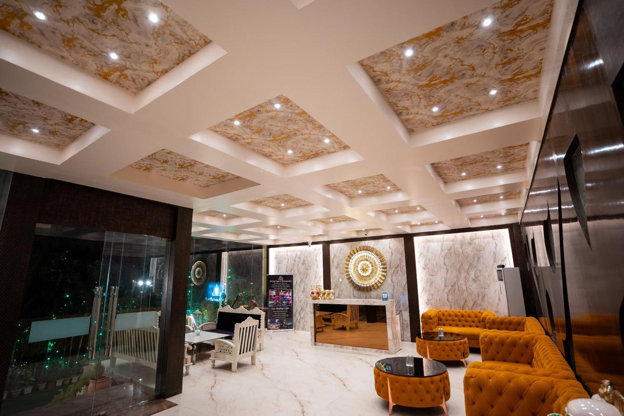 Hotel Radiance Courtyard 바라나시 외부 사진