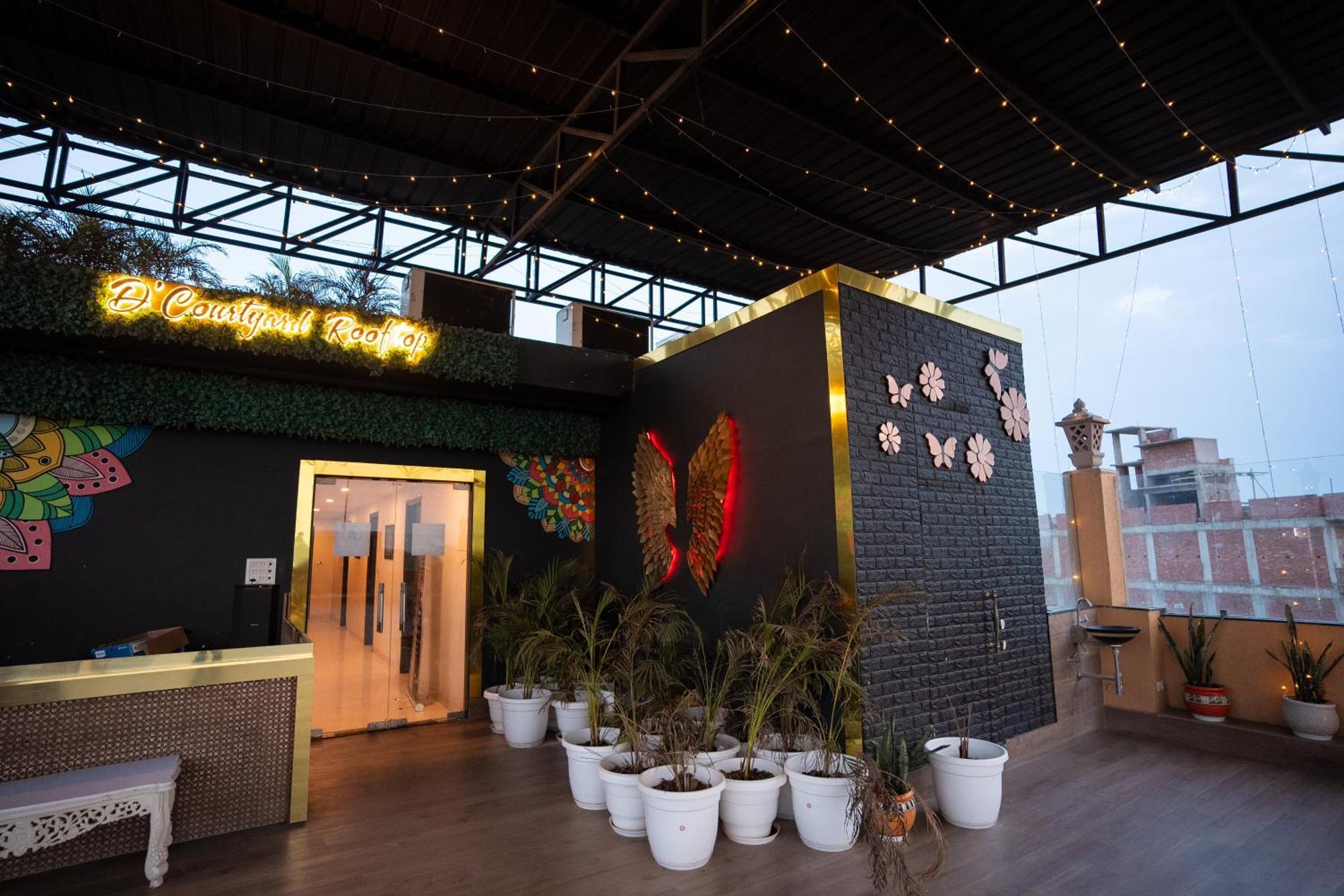 Hotel Radiance Courtyard 바라나시 외부 사진